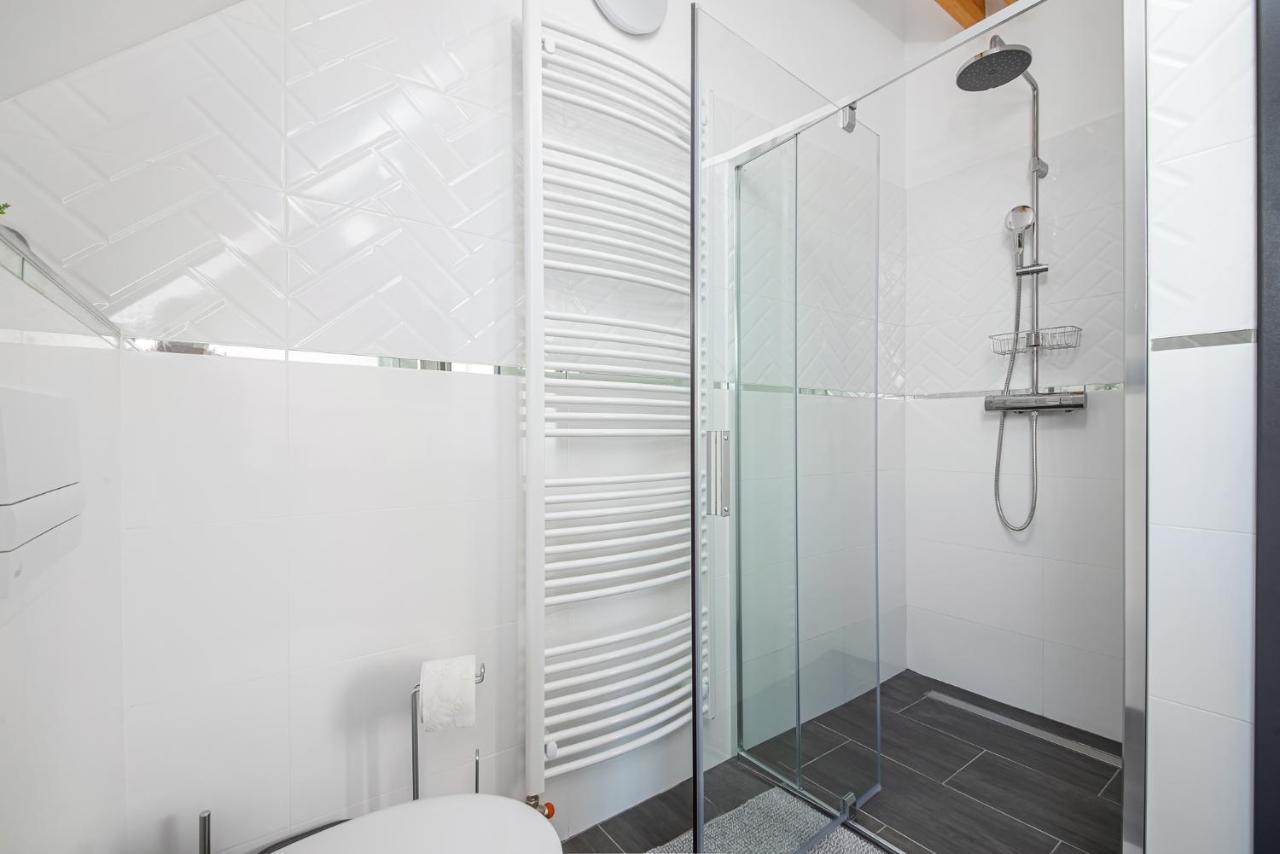 Papoula Vendeghaz Apartment ตีฮานี ภายนอก รูปภาพ