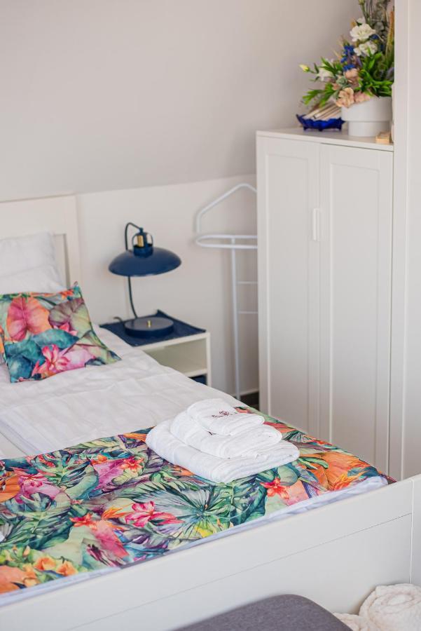 Papoula Vendeghaz Apartment ตีฮานี ภายนอก รูปภาพ
