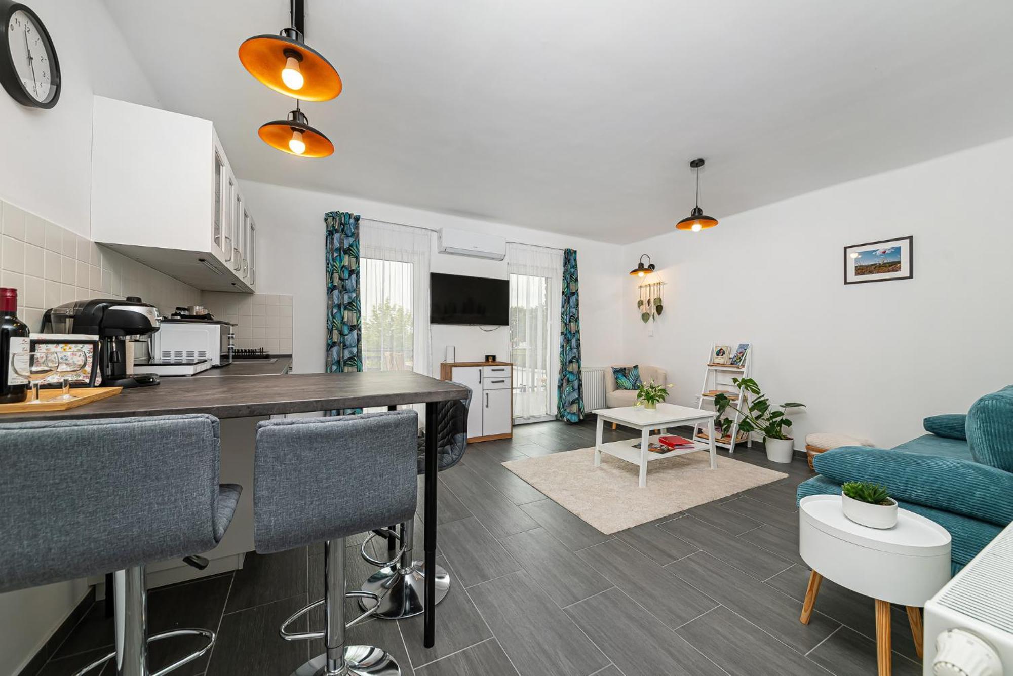 Papoula Vendeghaz Apartment ตีฮานี ภายนอก รูปภาพ