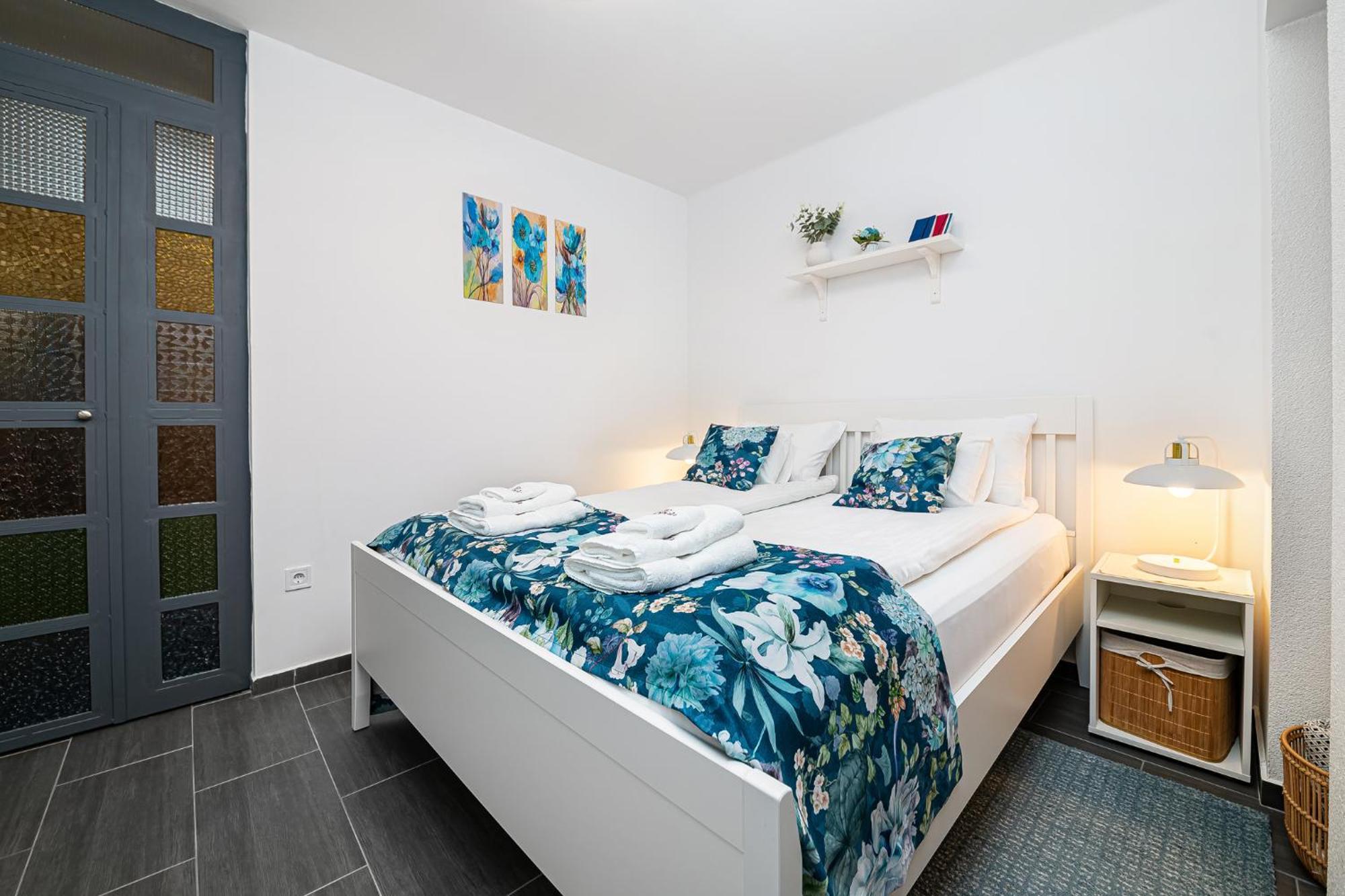 Papoula Vendeghaz Apartment ตีฮานี ภายนอก รูปภาพ