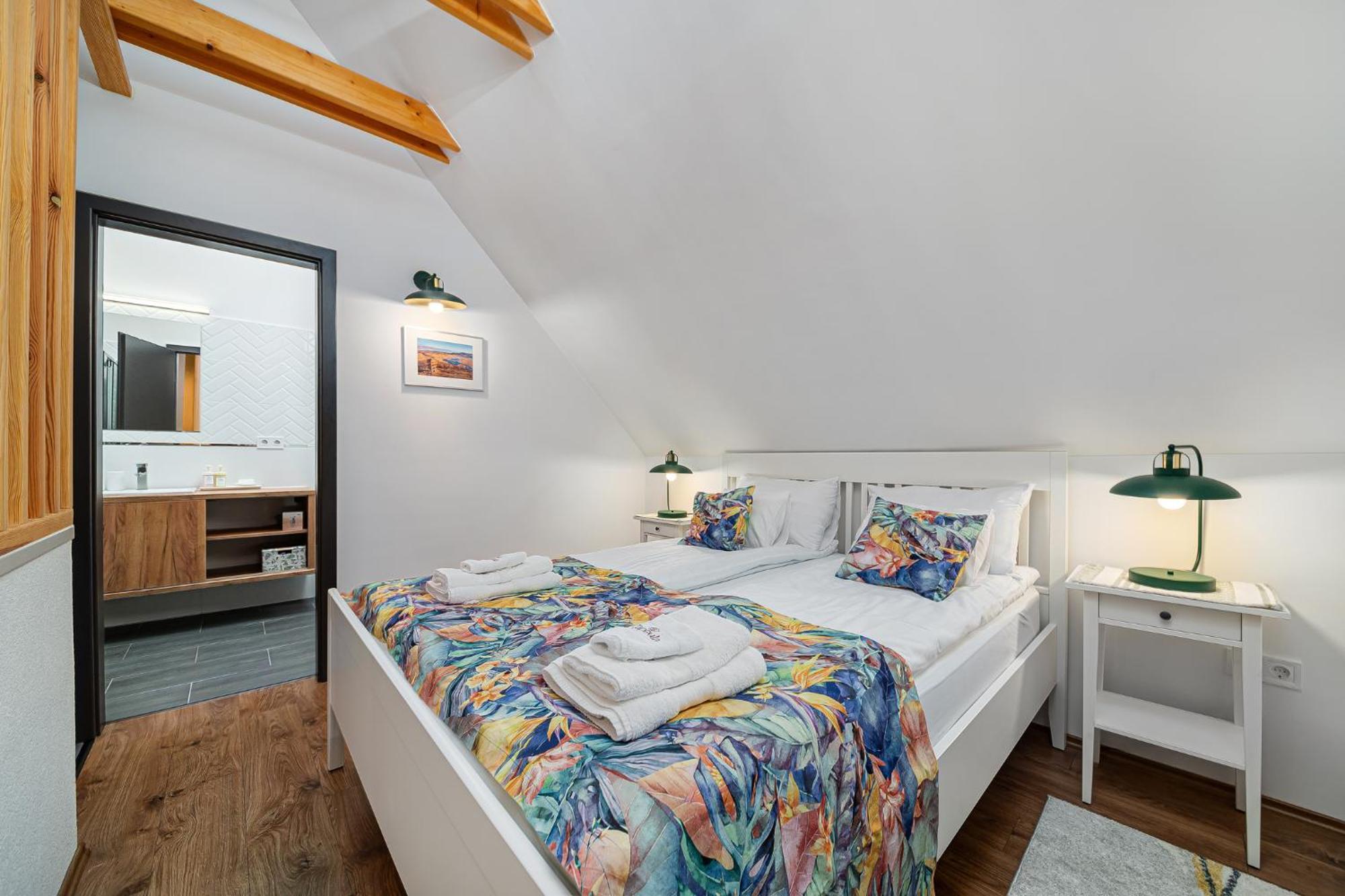 Papoula Vendeghaz Apartment ตีฮานี ภายนอก รูปภาพ