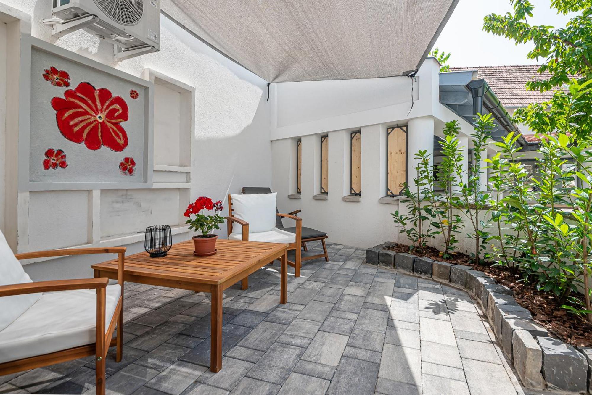 Papoula Vendeghaz Apartment ตีฮานี ภายนอก รูปภาพ